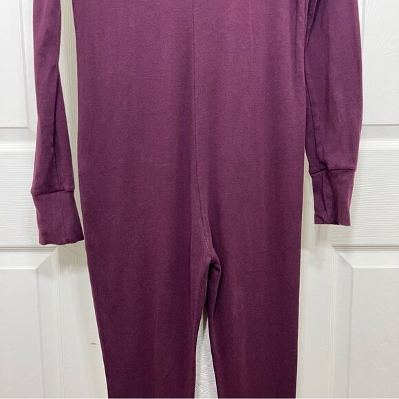 PINK Victoria’s Secret Candy Cane Heart Onesie Pajama Burgundy Christmas Size S - Picture 10 of 11